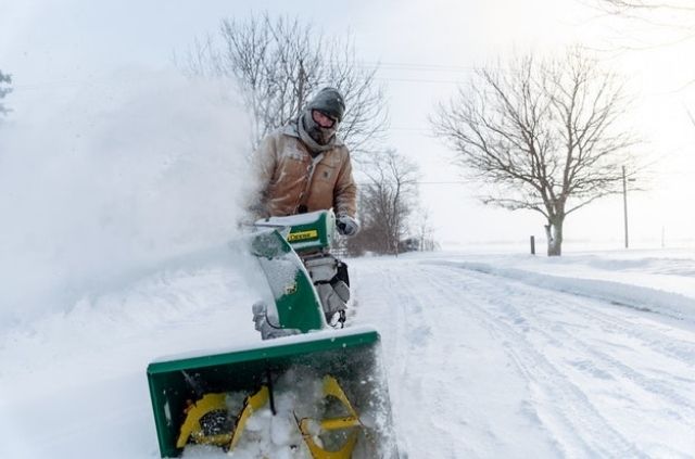 Can a Snow Blower Fit in a Car?