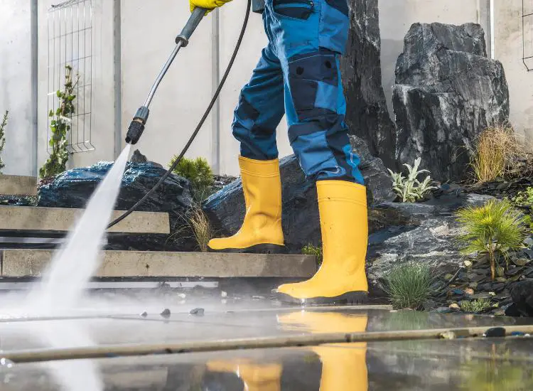 What Do Pressure Washing Companies Do in the Winter?